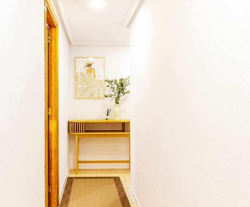 Apartamento Pink Maritimo Torrevieja Buitenkant foto